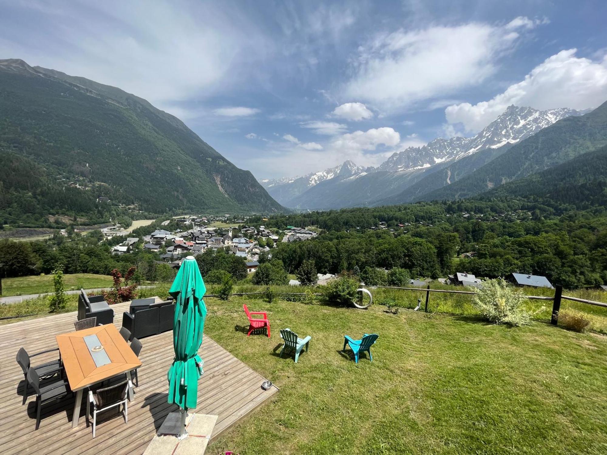 Amazing View Appartement Du Chalet เลอุชส์ ภายนอก รูปภาพ