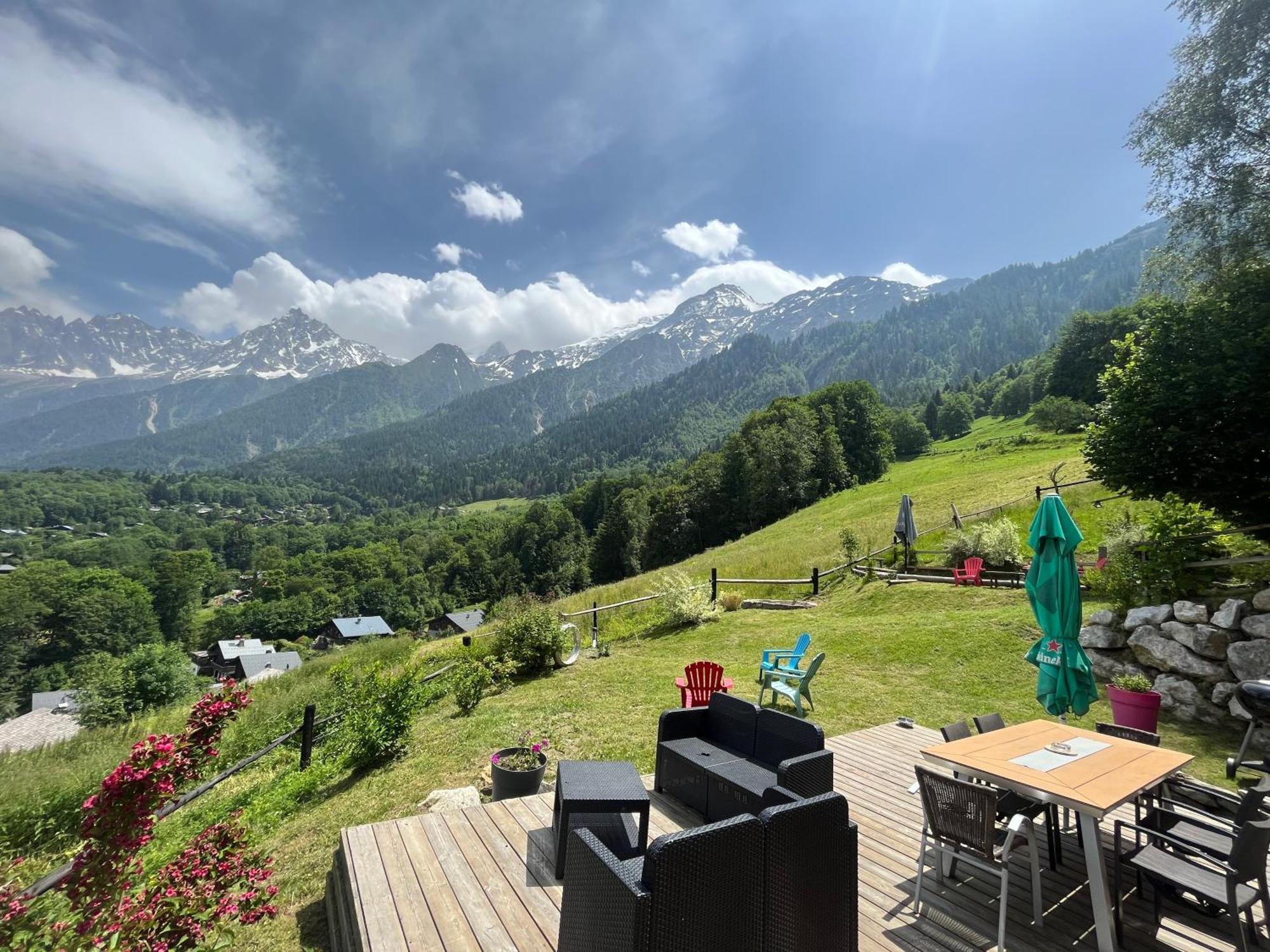 Amazing View Appartement Du Chalet เลอุชส์ ภายนอก รูปภาพ